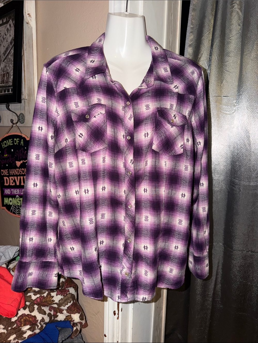 Women’s gorgeous Purple Plaid Western Snap Down Shirt from Bit and Bridle size L